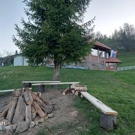 Legat Tri Brata Сasa de vacaciones *